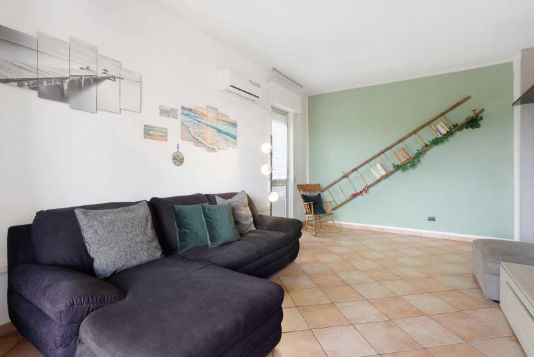 Apartment 'Burago Flat' with Balcony, Wi-Fi and Air Conditioning — photo 4