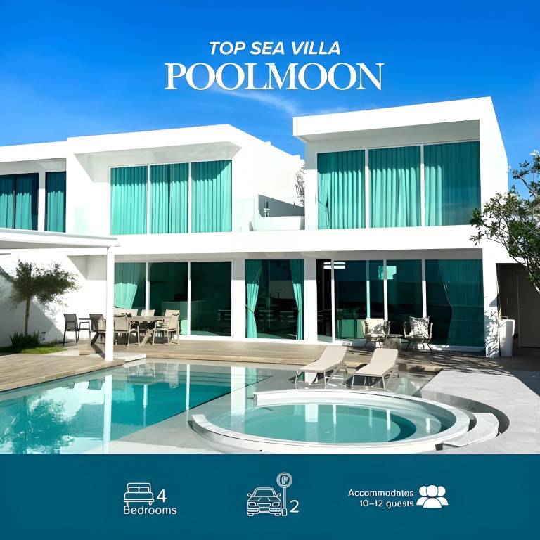 Villa with pool, terrace & yard in Phetchaburi