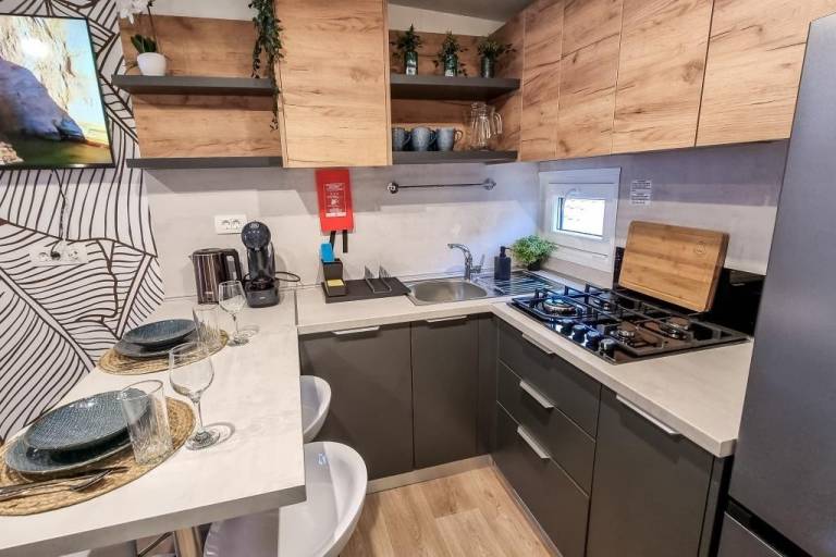 Holiday apartment with patio & barbecue — photo 5