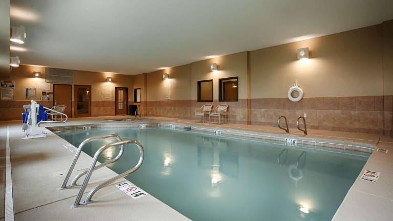 Best Western Plus Montezuma Inn & Suites — photo 5