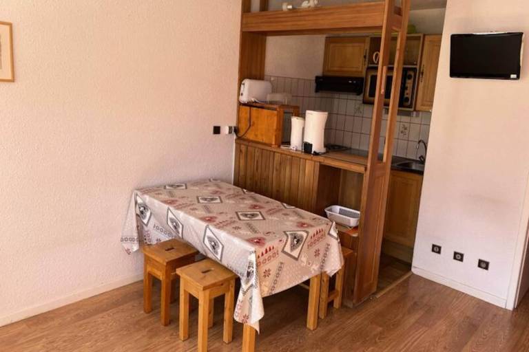 Apartment with 1 room for 4 persons — photo 2