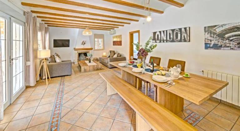 House with private pool, terrace & grill — photo 4