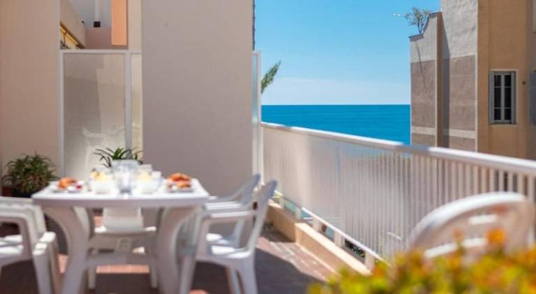 LE CASINO - Rooftop - Parking Prive - Bord de Mer in Menton