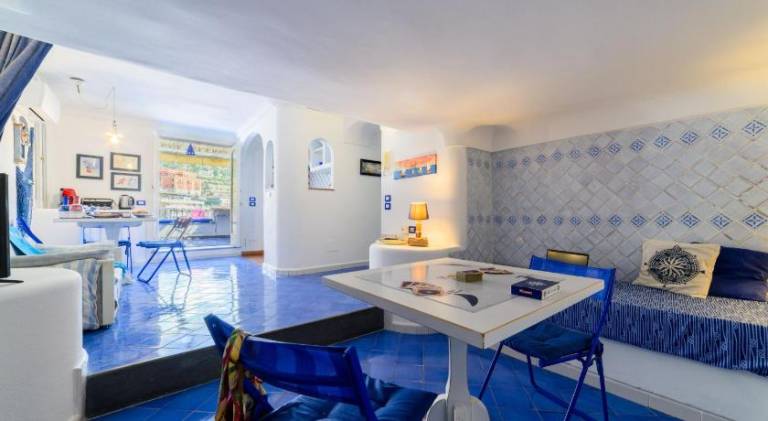Holiday apartment with terrace — photo 2