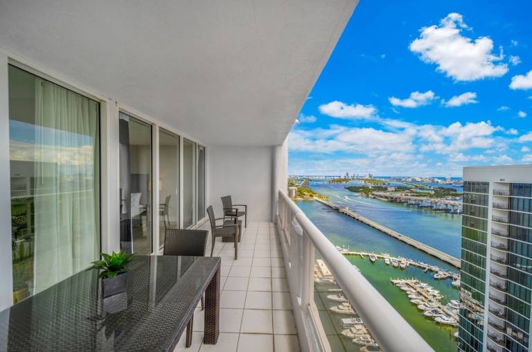 Condo  Downtown Miami