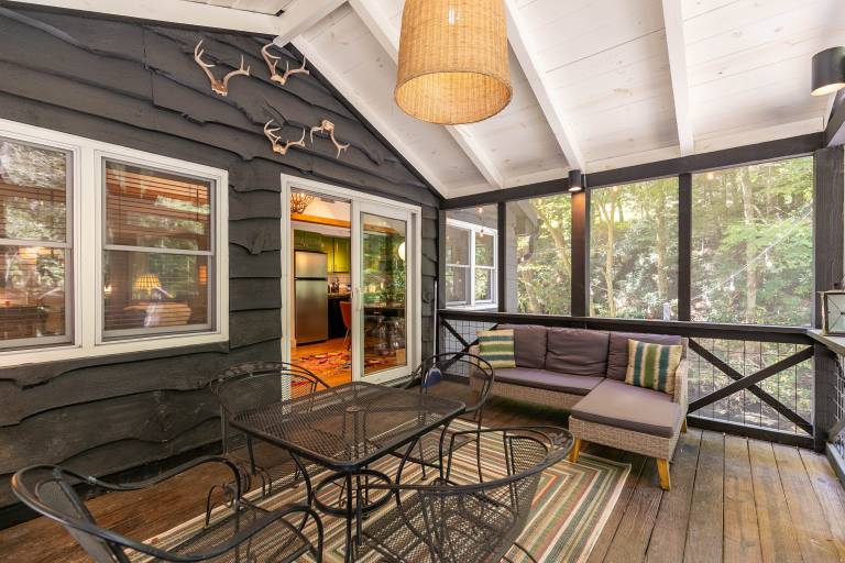 Children-friendly beautiful cottage with terrace, jacuzzi & barbeque | Water view | Pets are welcome — photo 4