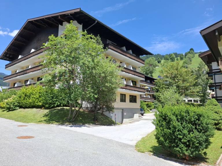 Ferienwohnung in Saalbach für max. 2 Personen Ferienwohnung in Saalbach für max. 2 Personen