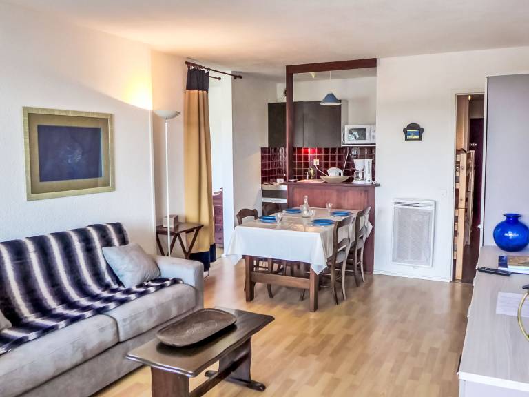 Rental apartment with pool & terrace — photo 4