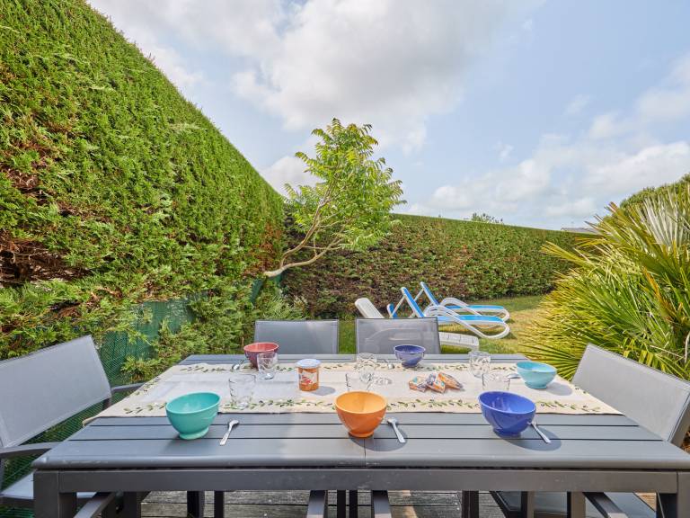 House with barbeque & terrace — photo 2