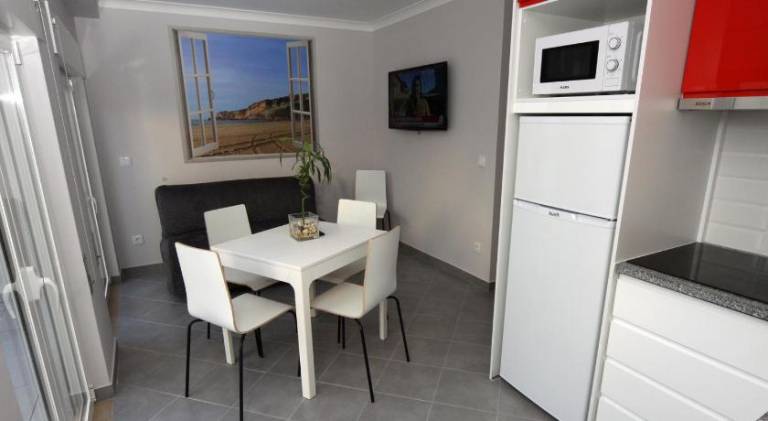 Rental apartment with 2 rooms for 6 persons — photo 3