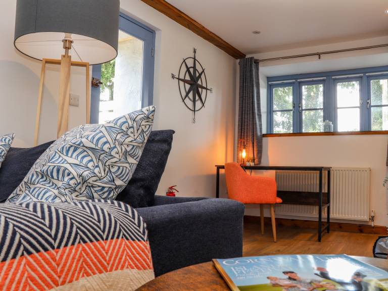 Children-friendly nice cottage with sauna, jacuzzi & pool | Beach view | Pet-friendly — photo 4