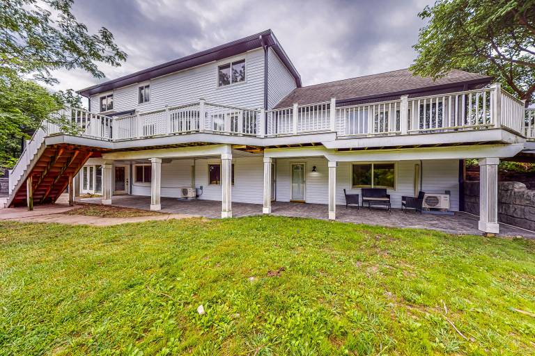 River Access! Couples Retreat on Working Homestead in Indiana