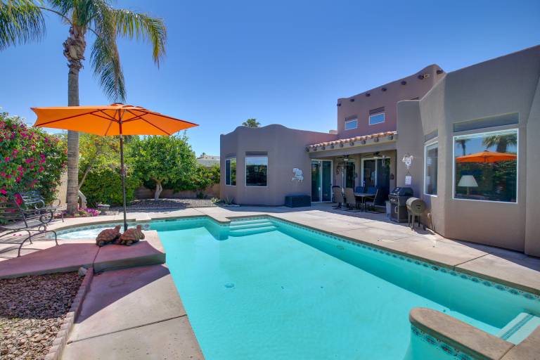6 Mi to Old Town La Quinta Home w Pool & Patio