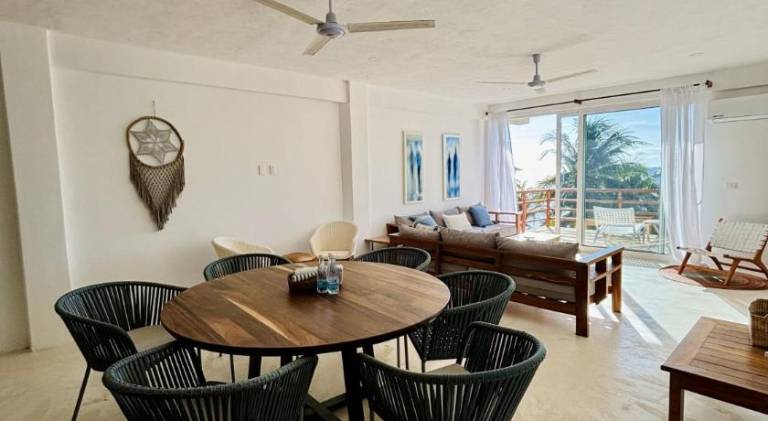 Noah Beach Hotel & Suites — photo 2