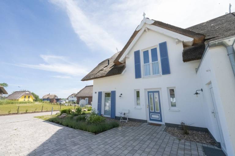 Ferienhaus Amrai – Reetgedeckter Urlaubstraum im Hafendorf Puddemin — photo 3
