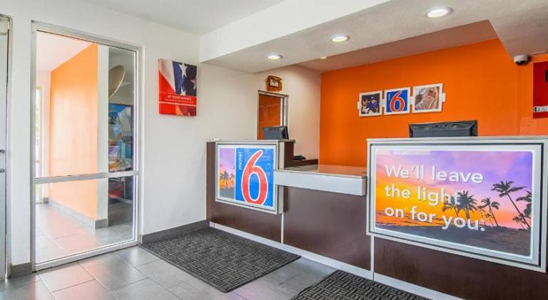 Motel 6 Bakersfield, CA - Airport — photo 5