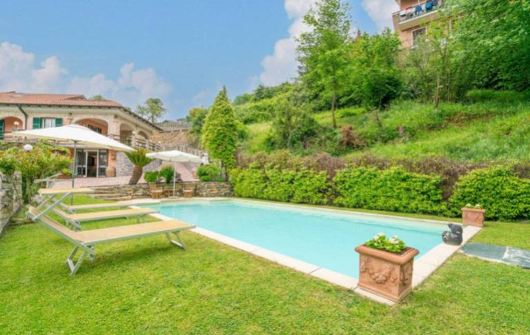 Family-friendly spacious villa with private pool, grill & yard | Pool view | Pets are welcome — photo 5