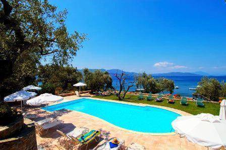 Holiday apartment with pool — photo 2