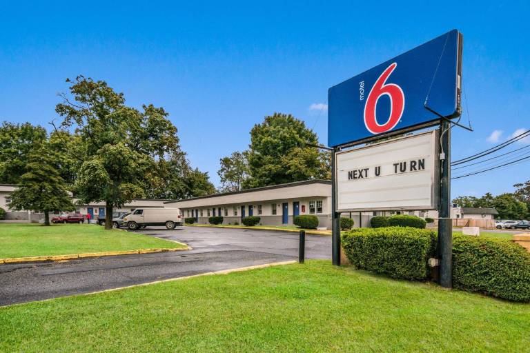 Motel 6 Tinton Falls, NJ - Neptune in Tinton Falls, NJ
