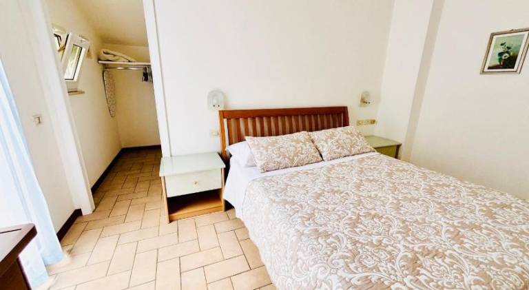Apartment with 2 rooms for 5 persons — photo 2