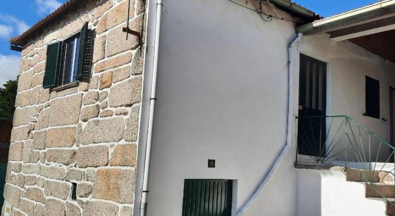 Vacation home with patio in Viseu