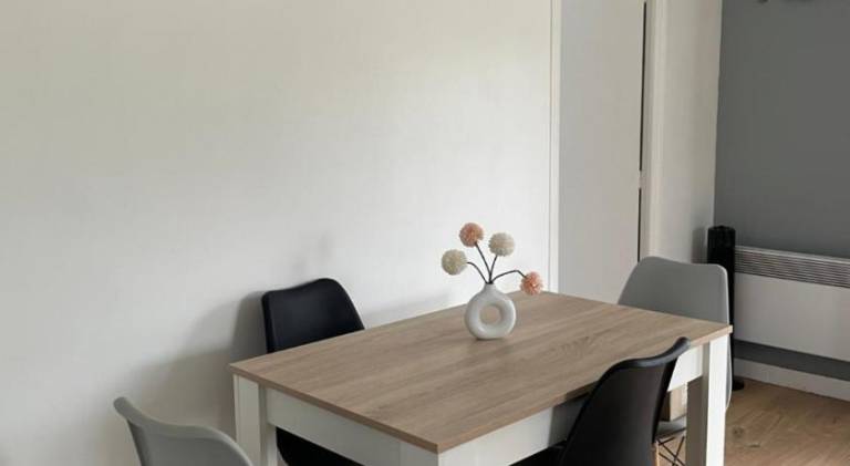 Holiday apartment with pool — photo 4