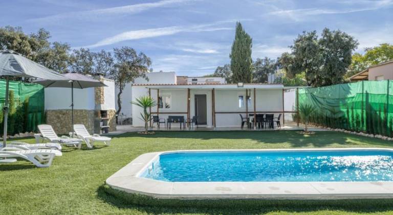 Vacation home with patio, barbecue & private pool | Pet-friendly in Ronda