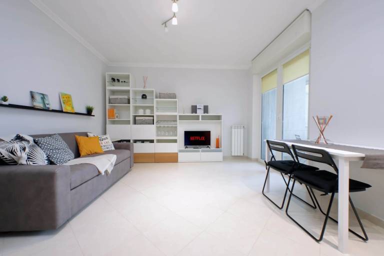 Rental apartment with patio in Fiumicino