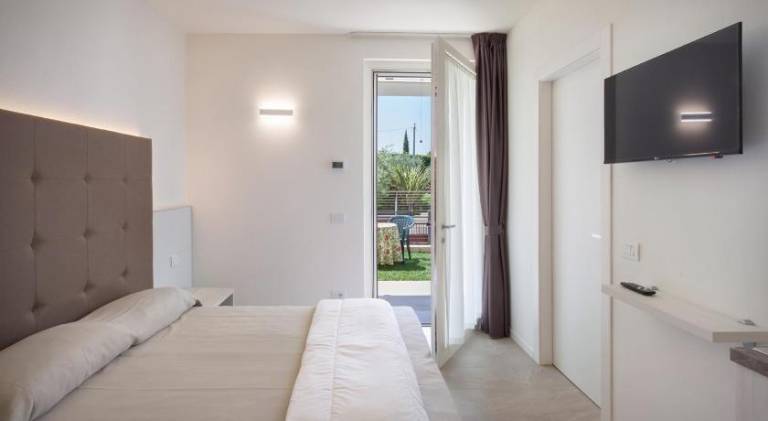 Pleasant holiday apartment with pool | Pets are welcome — photo 2