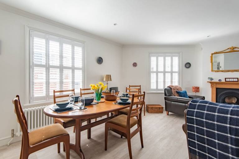 Cottage Deal
