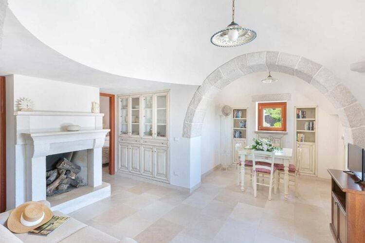 Big vacation home with pool & yard | Pets allowed — photo 3