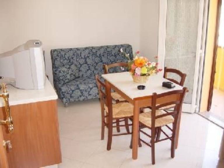 Ferienwohnung in Riccione für max. 4 Personen Ferienwohnung in Riccione für max. 4 Personen