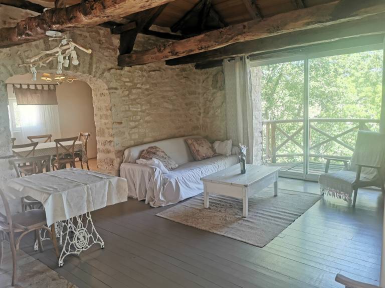 Cottage 'Gite De Caractère, Piscine Et Vue' with Private Pool, Private Terrace and Wi-Fi in Cahors