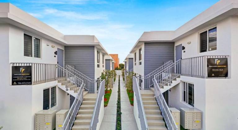102 Brand New 2BR 2BA near Brickell, Marlins Stadium and beach — photo 4
