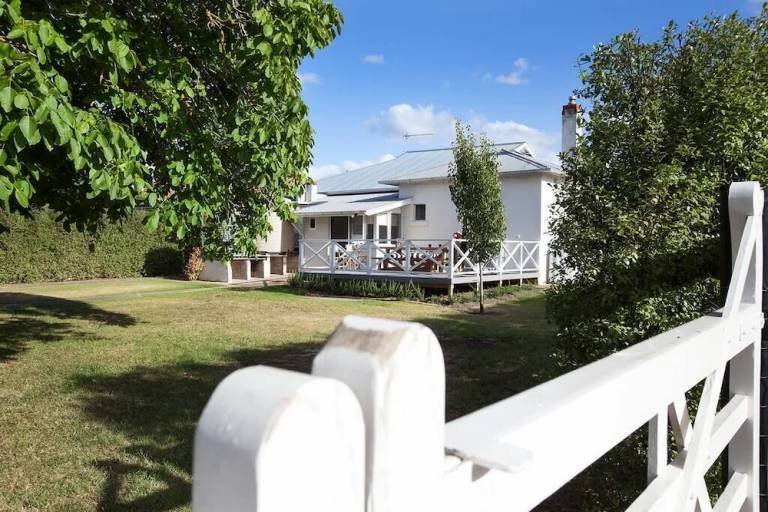 House  Penola