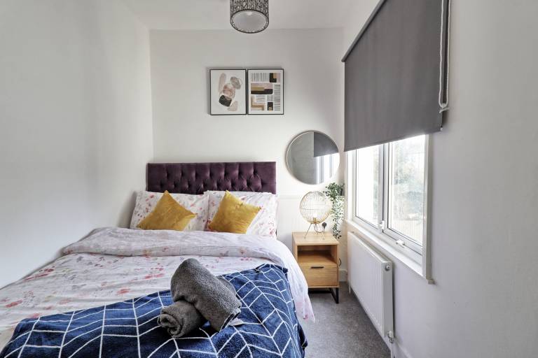 Lovely 2Bed Apartment in Westcliff-on-Sea! — photo 4