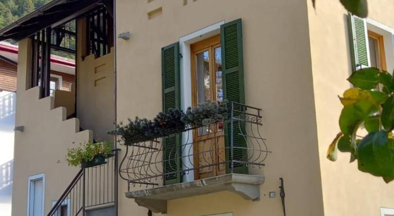Children-friendly pleasant holiday apartment with barbeque, terrace & yard | Pets are welcome in Bormio