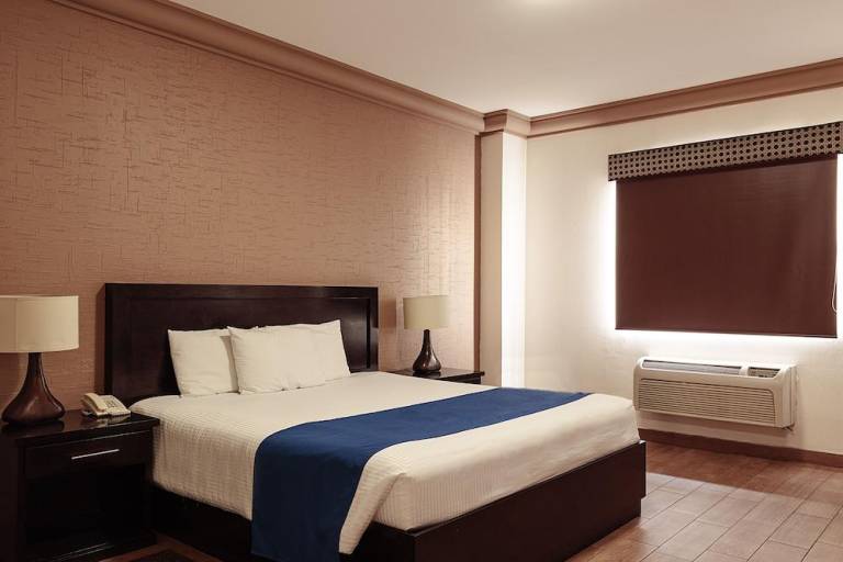 Hotel Conquistador Inn by US Consulate — photo 2