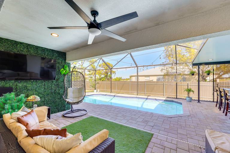 Heated Pool & Outdoor Kitchen: Cape Coral Home in Cape Coral, FL