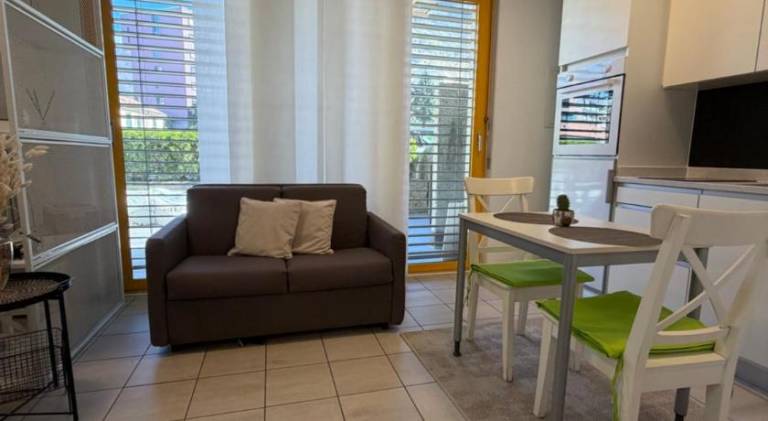 Apartment with patio | Pets allowed — photo 2