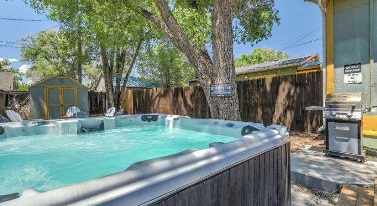 House | Suitable for remote work | Pets allowed in Colorado Springs, CO