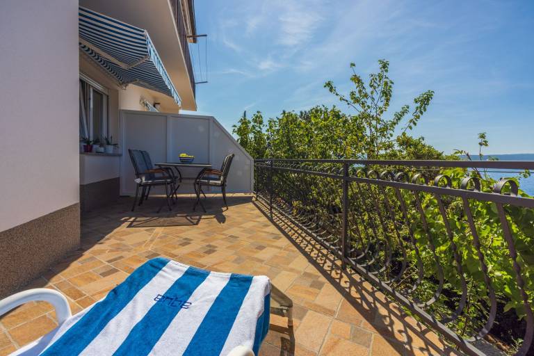 Dog-friendly flat just 150 metres from the beach with sea views, BBQ, WiFi — photo 3