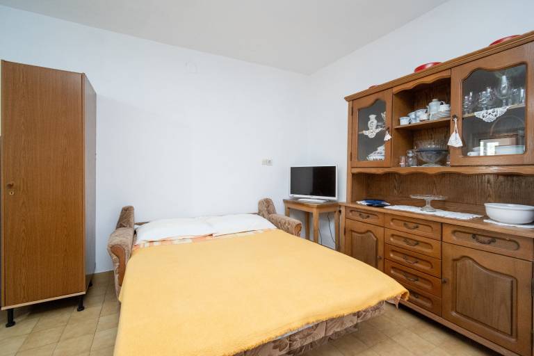 One bedroom apartment near beach Metajna (Pag) (A-6395-b) — photo 2