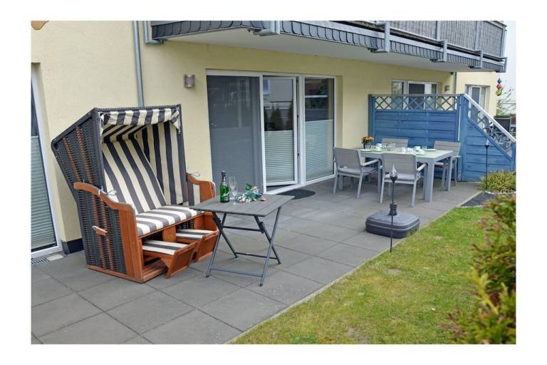 Vacation home with terrace — photo 2