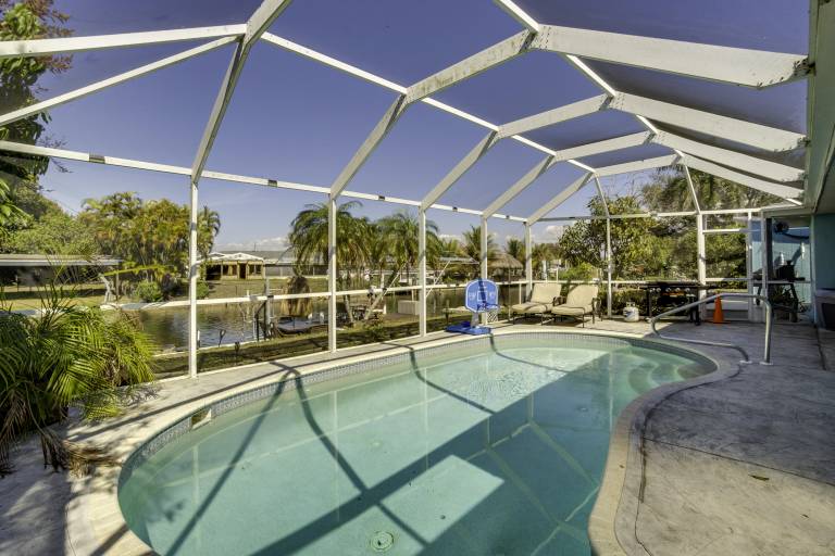 Heated Pool & Boat Dock! Port Charlotte Getaway — photo 2