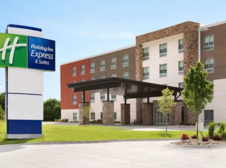 Holiday Inn Express & Suites Linden &ndash; Newark South by IHG