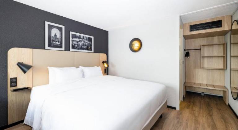 Campanile Bordeaux Nord Le Lac Hotel — photo 2