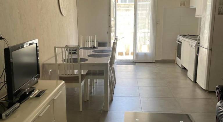 Rental apartment with 2 rooms for 6 persons — photo 3