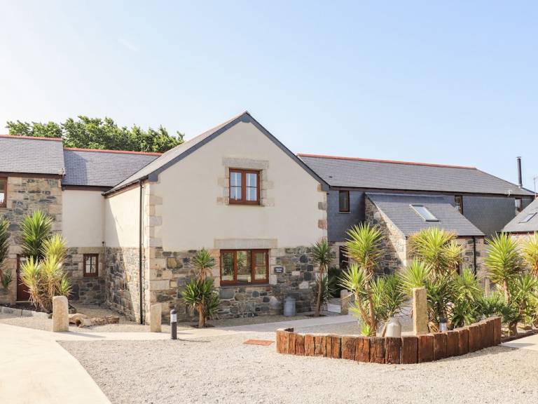 Cottage  Cross Lanes