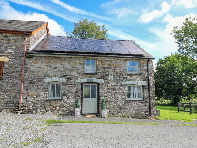 Cottage  Lampeter